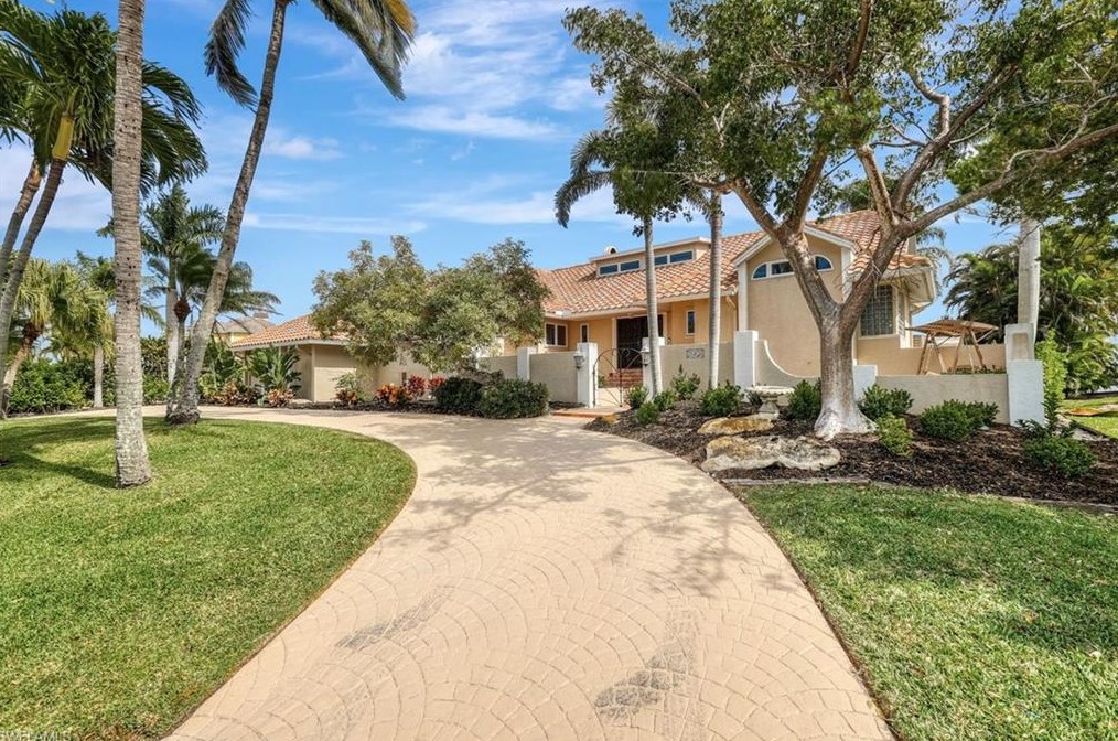 26876 Mclaughlin Blvd, Bonita Springs FL  34134-3846 exterior