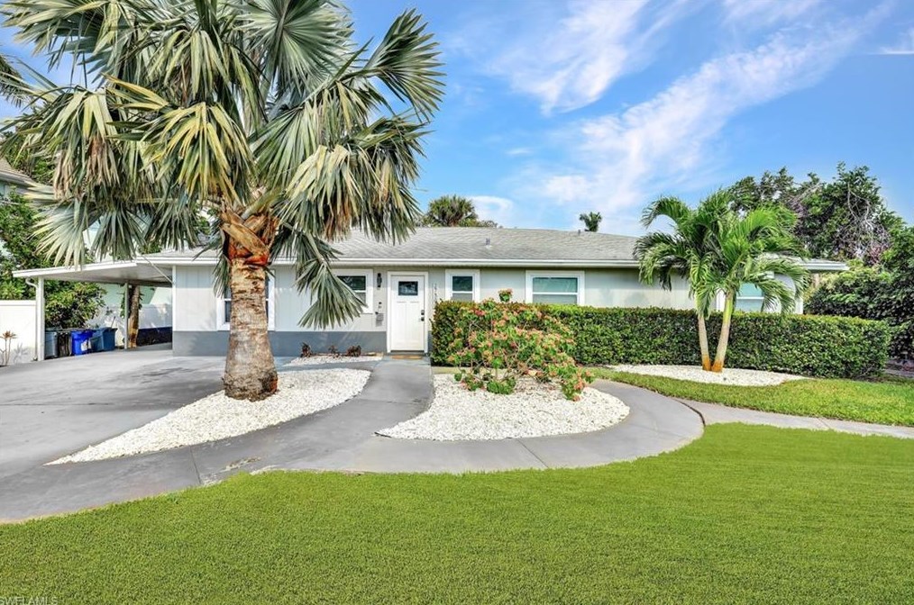 27300 Patrick St, Bonita Springs, FL 34135