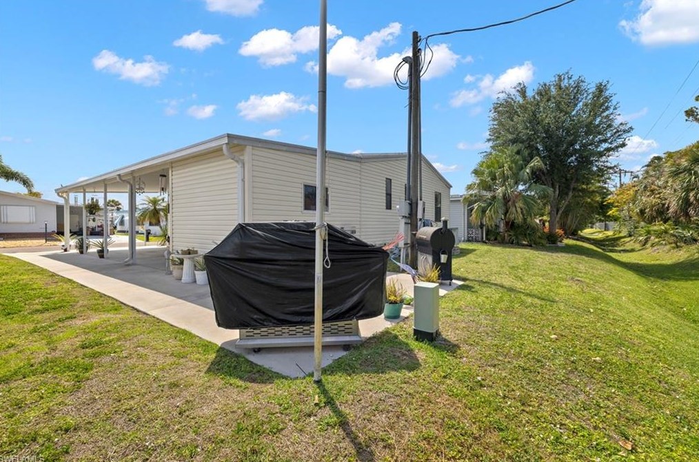 14513 Nathan Hale Ln, Fort Myers FL  33917-9041 exterior