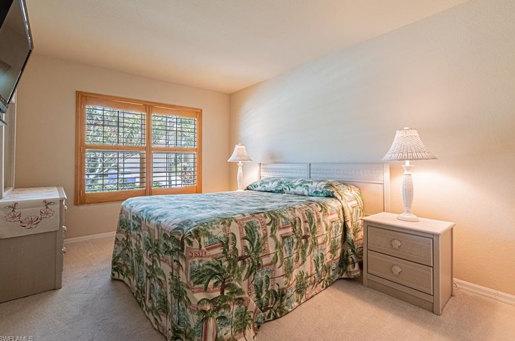 10462 Carolina Willow Dr, Fort Myers FL  33913-8804 exterior