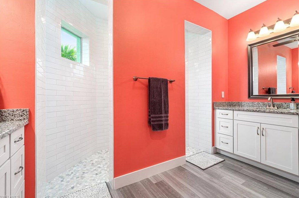 28124 Sunset Dr, Bonita Springs FL  34134-7503 exterior