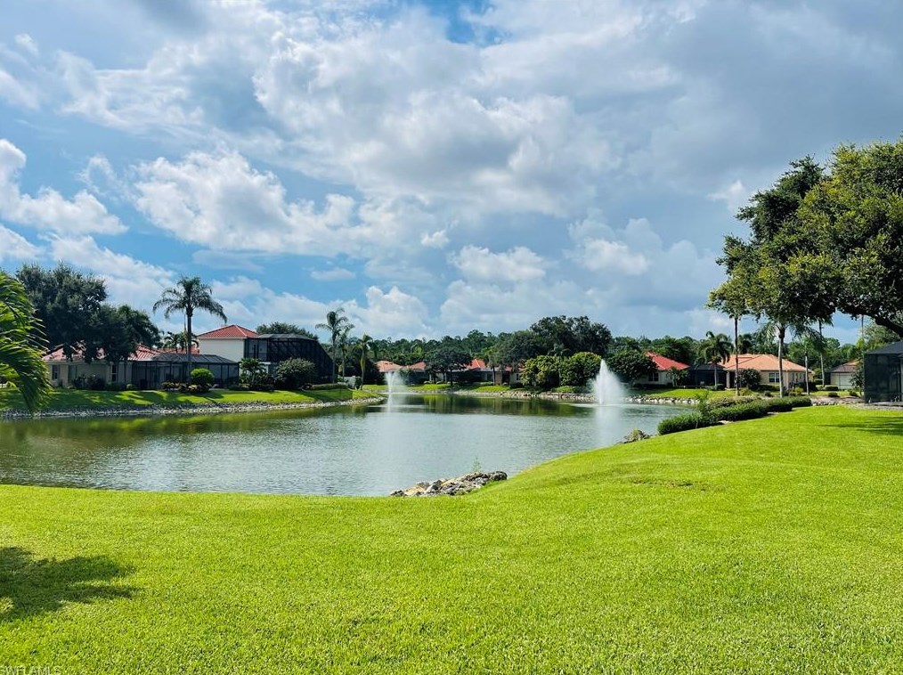 903 Fountain Run, Naples FL  34119-1356 exterior