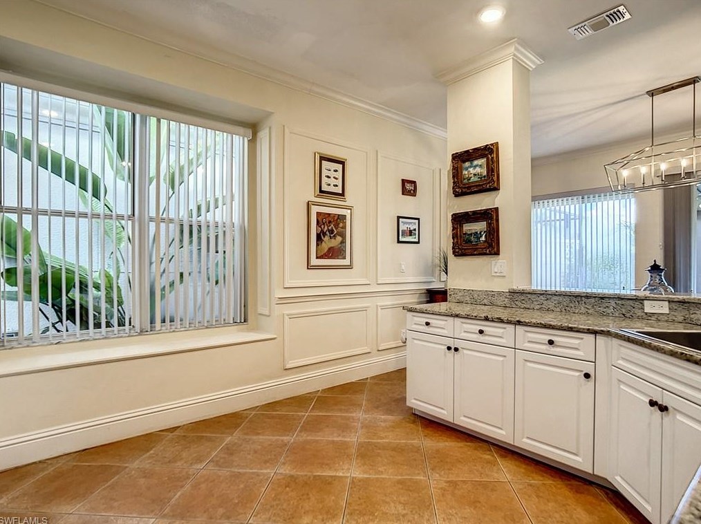 903 Fountain Run, Naples FL  34119-1356 exterior