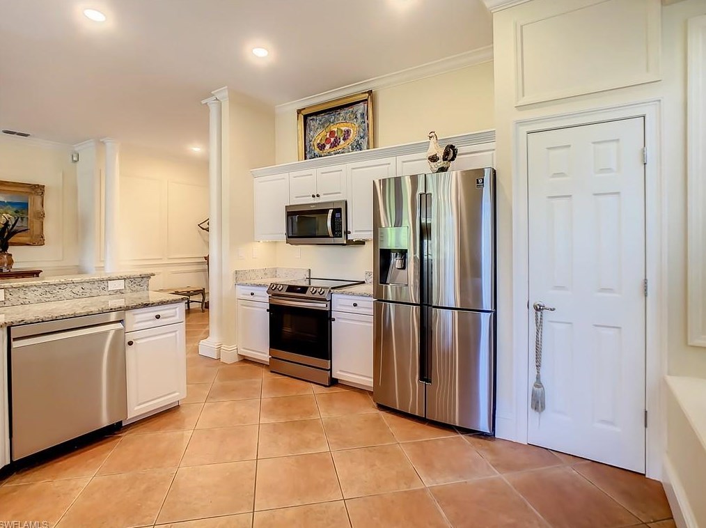 903 Fountain Run, Naples FL  34119-1356 exterior