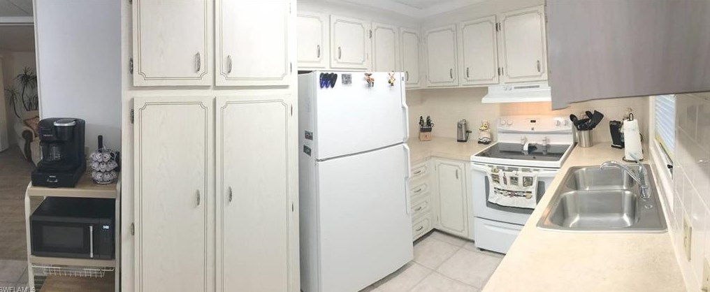 462 Jacaramba Ct, Fort Myers FL  33917-7406 exterior