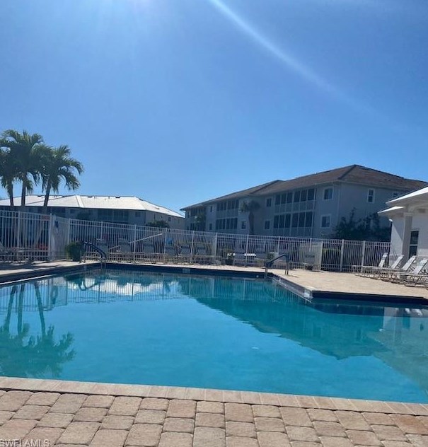 7811 Regal Heron Cir, Naples FL 34104-5849 exterior