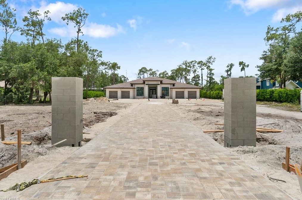6730 Sable Rdg Ln, Naples FL 34109-3868 exterior
