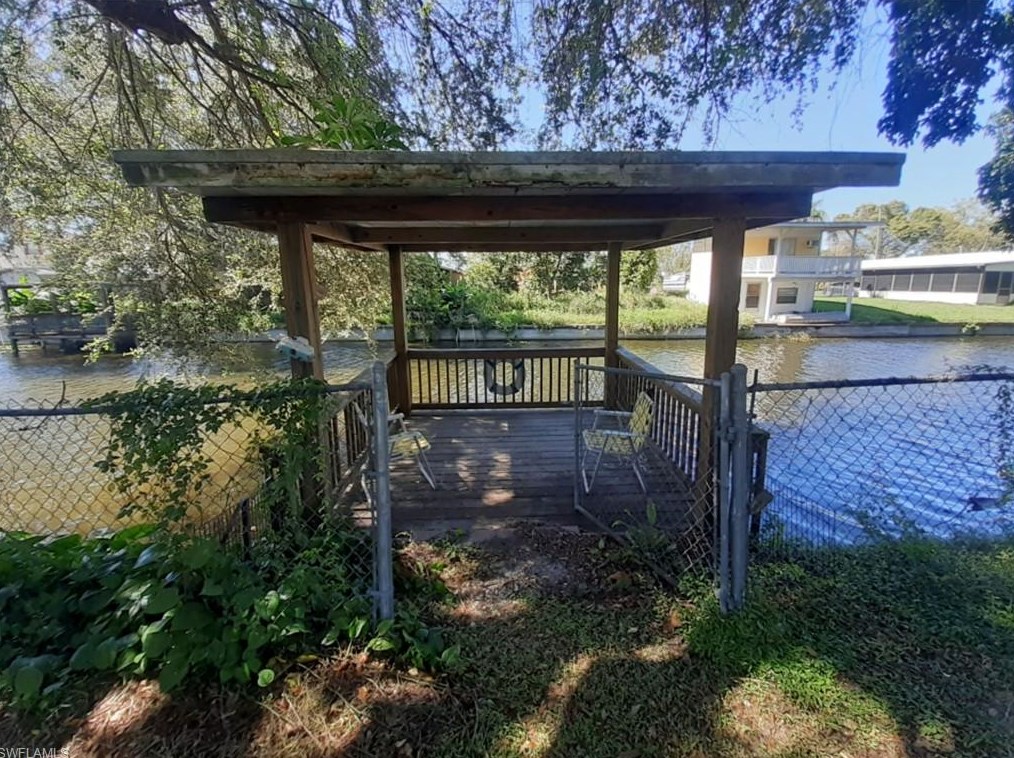 1138 9th St, Okeechobee FL  34974-4904 exterior