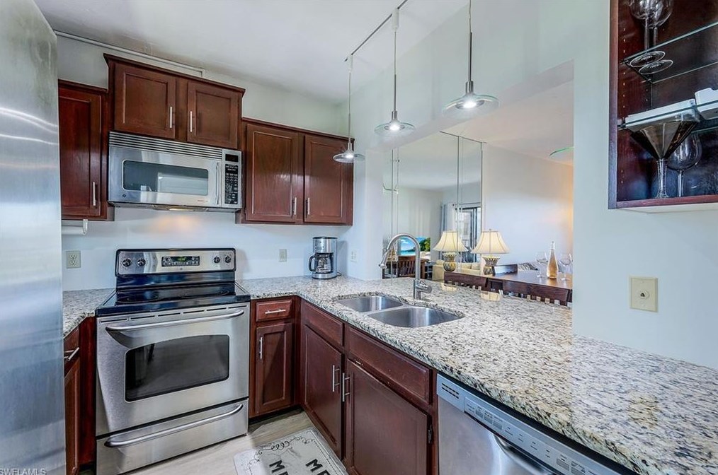 803 River Point Dr #201b, Naples, FL