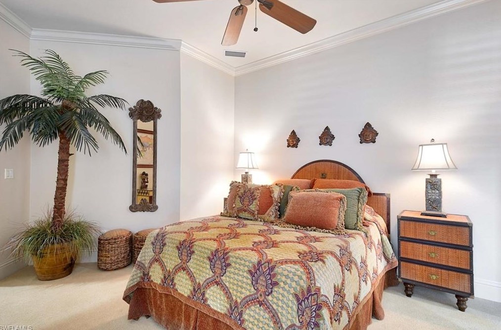 2906 Leonardo Ave, Naples FL exterior