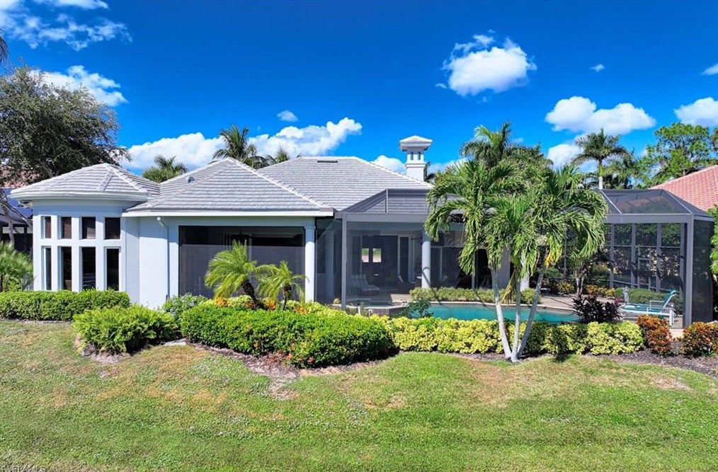 2906 Leonardo Ave, Naples FL exterior