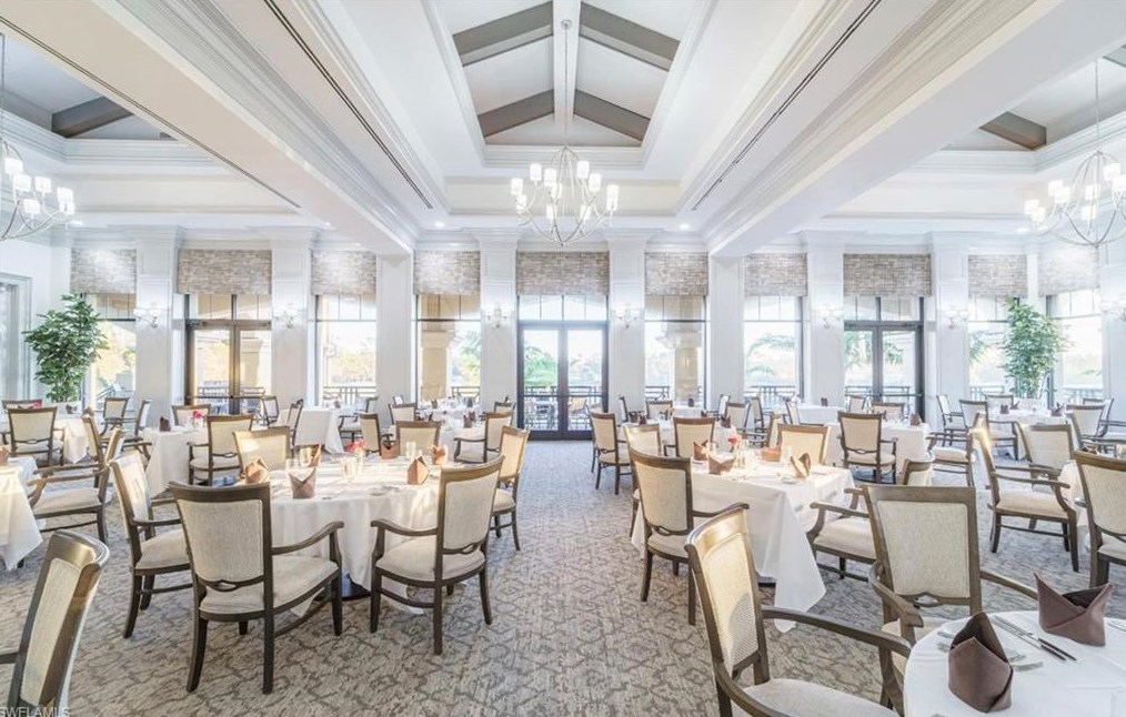 2906 Leonardo Ave, Naples FL exterior