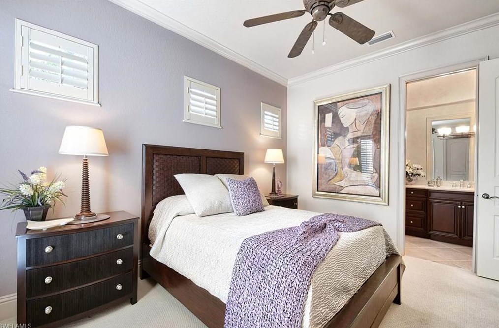 2906 Leonardo Ave, Naples FL exterior