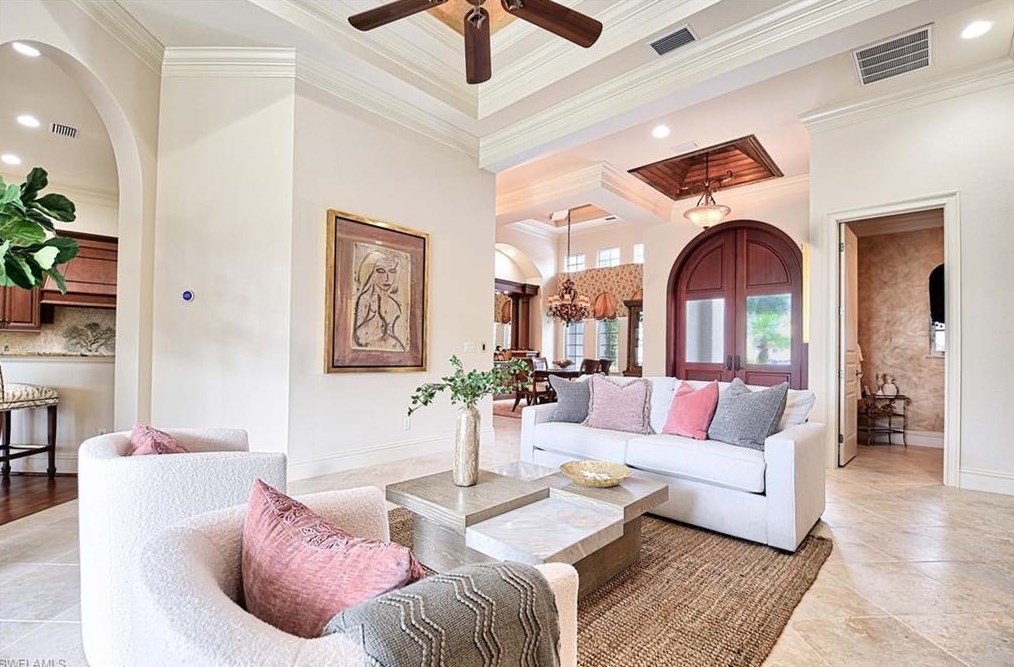 2906 Leonardo Ave, Naples FL exterior