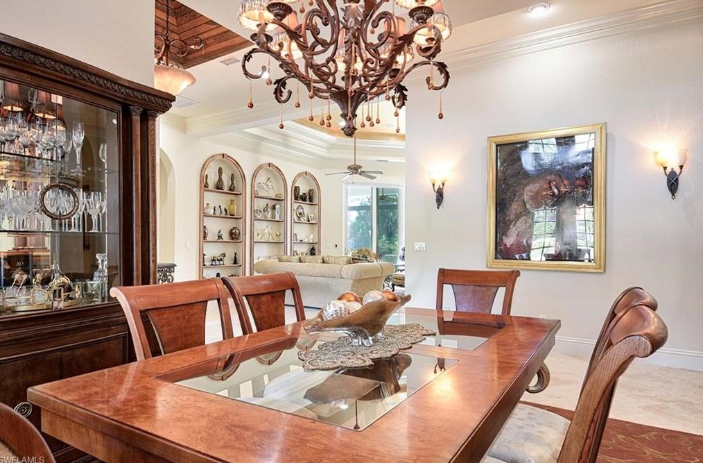 2906 Leonardo Ave, Naples FL exterior