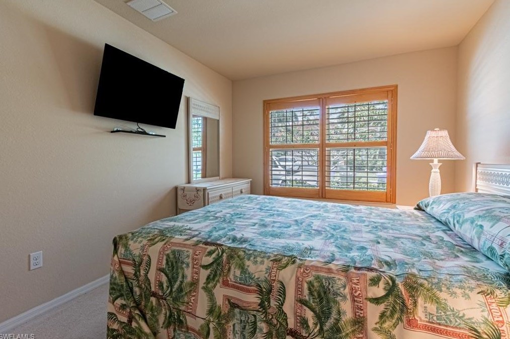 10462 Carolina Willow Dr, Fort Myers FL  33913-8804 exterior