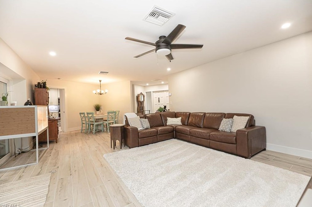 1227 Walden Dr, Fort Myers FL  33901-8833 exterior