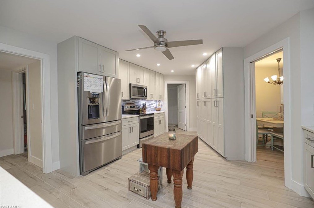 1227 Walden Dr, Fort Myers FL  33901-8833 exterior