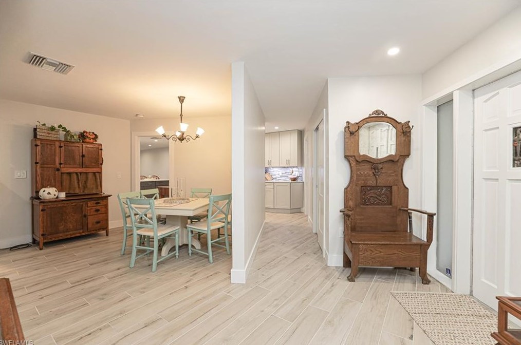 1227 Walden Dr, Fort Myers FL  33901-8833 exterior