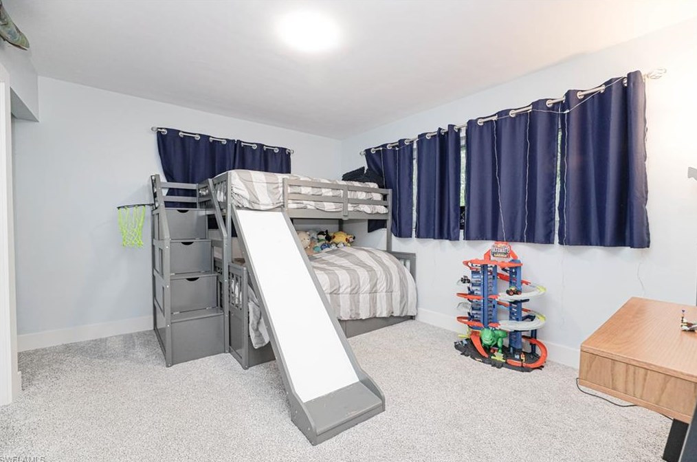 1227 Walden Dr, Fort Myers FL  33901-8833 exterior