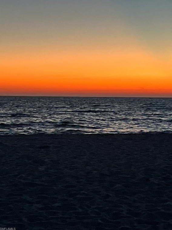 4051 Gulf Shore Blvd, Naples FL  34103-2274 exterior