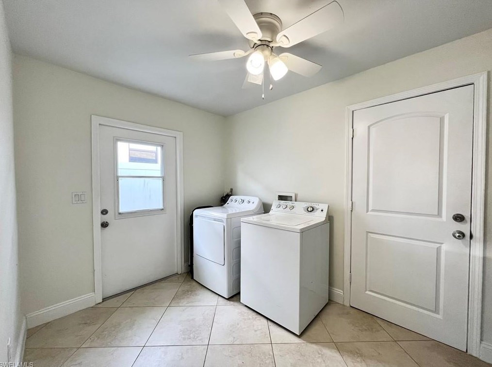 771 94 Ave, Naples FL 34108-2448 exterior