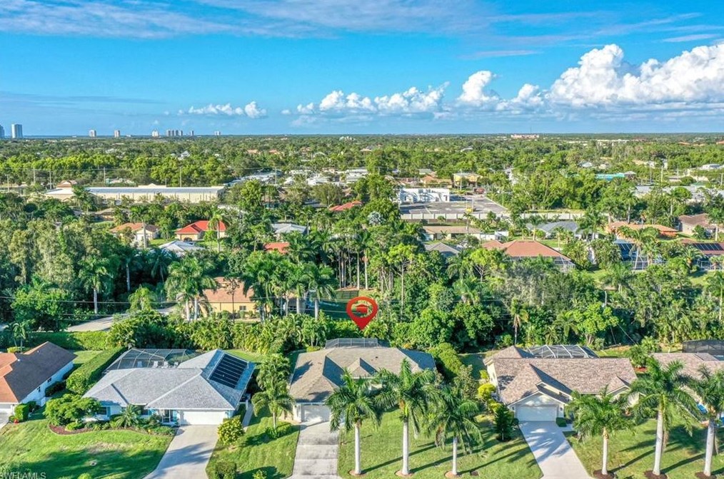 3630 Cartwright Ct, Bonita Springs FL  34134-7570 exterior