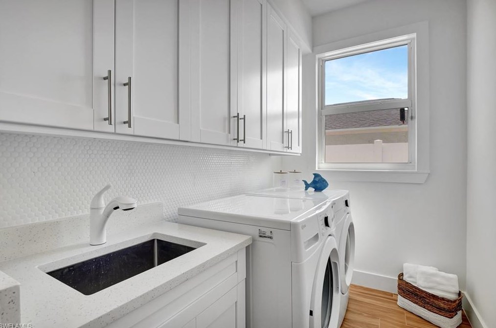 621 105 Ave, Naples FL 34108-1839 exterior