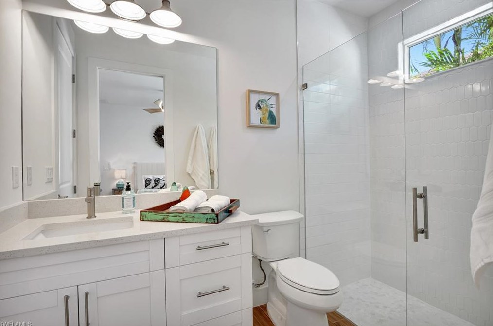 621 105 Ave, Naples FL 34108-1839 exterior