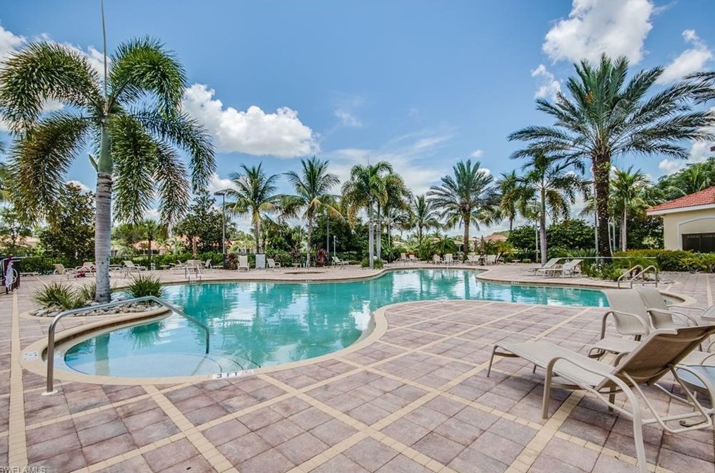 9142 Astonia Way, Fort Myers FL  33967-5640 exterior