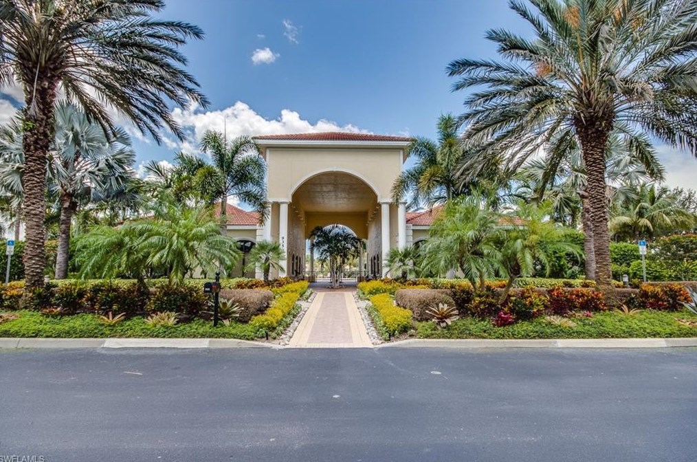 9142 Astonia Way, Fort Myers FL  33967-5640 exterior