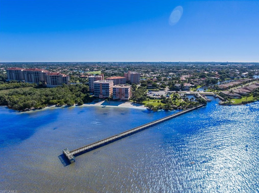 14813 Laguna Dr, Fort Myers FL  33908-8120 exterior