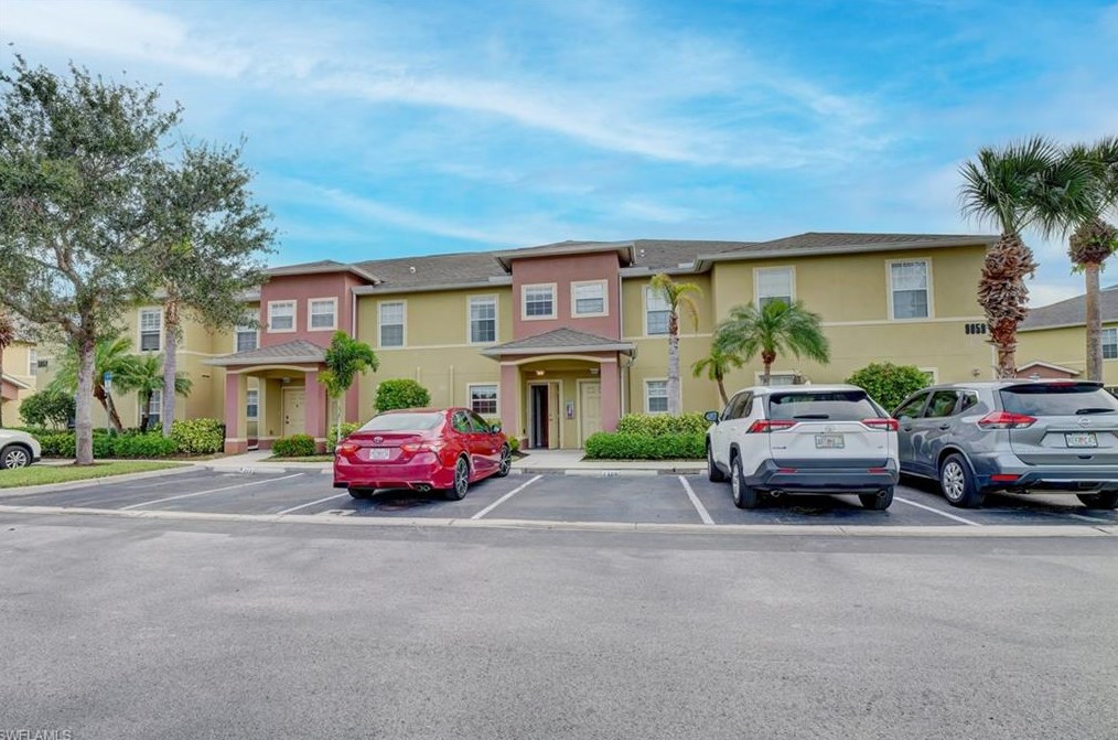 9059 Gervais Cir, Naples FL  34120-4776 exterior