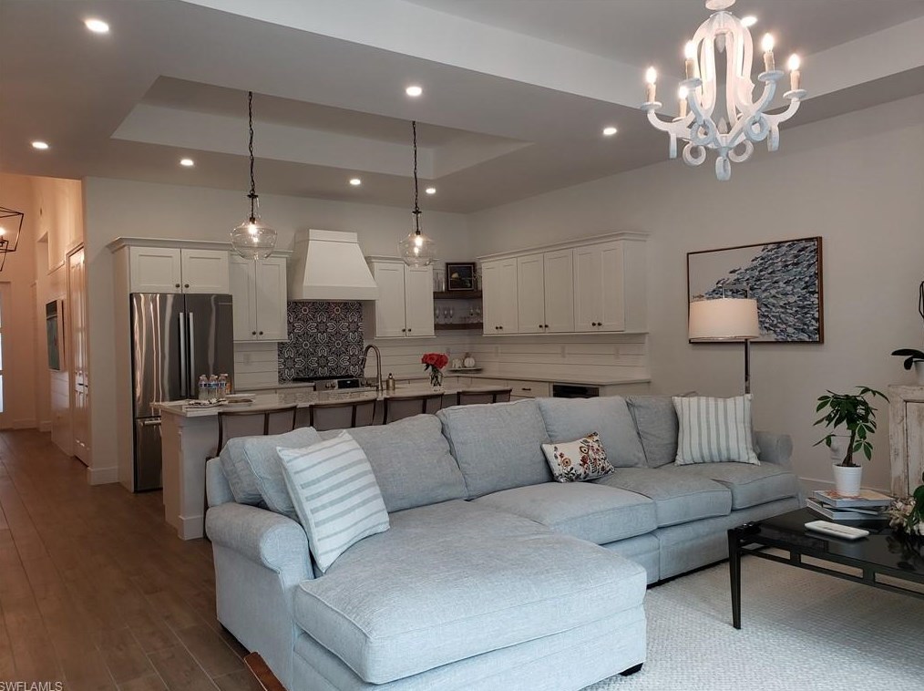 7956 Cordoba Pl, Naples FL 34113-8747 exterior