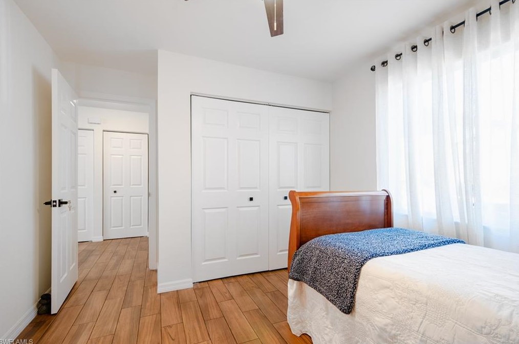 6483 Royal Woods Dr, Fort Myers FL  33908-6153 exterior