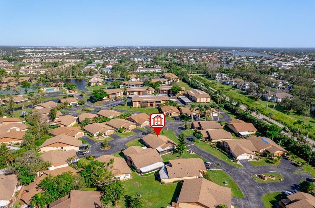 6483 Royal Woods Dr, Fort Myers FL  33908-6153 exterior