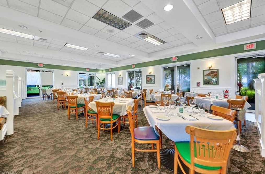 6048 Towncenter Cir, Naples FL  34119-9556 exterior