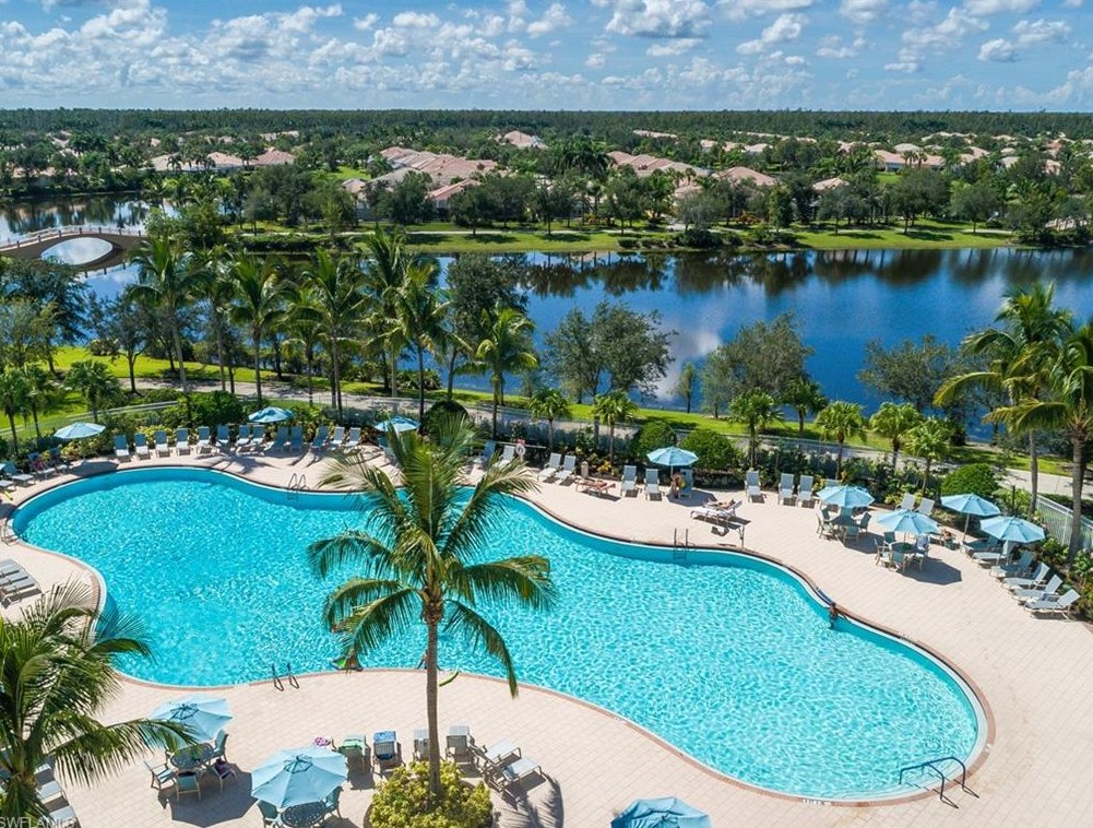 15157 Reef Ln, Bonita Springs FL  34135-8659 exterior