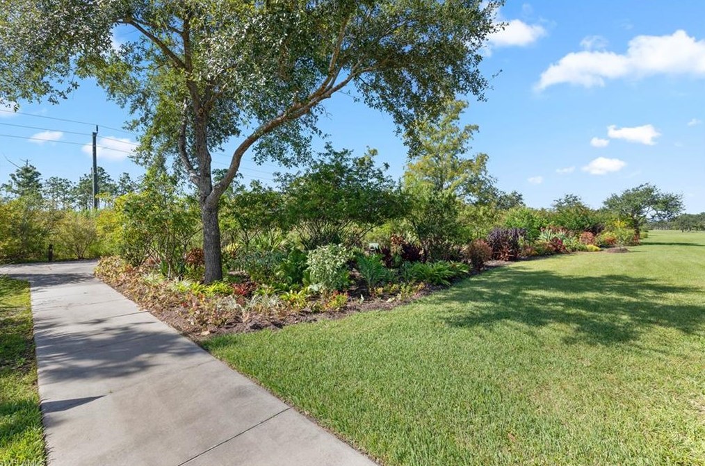 15157 Reef Ln, Bonita Springs FL  34135-8659 exterior