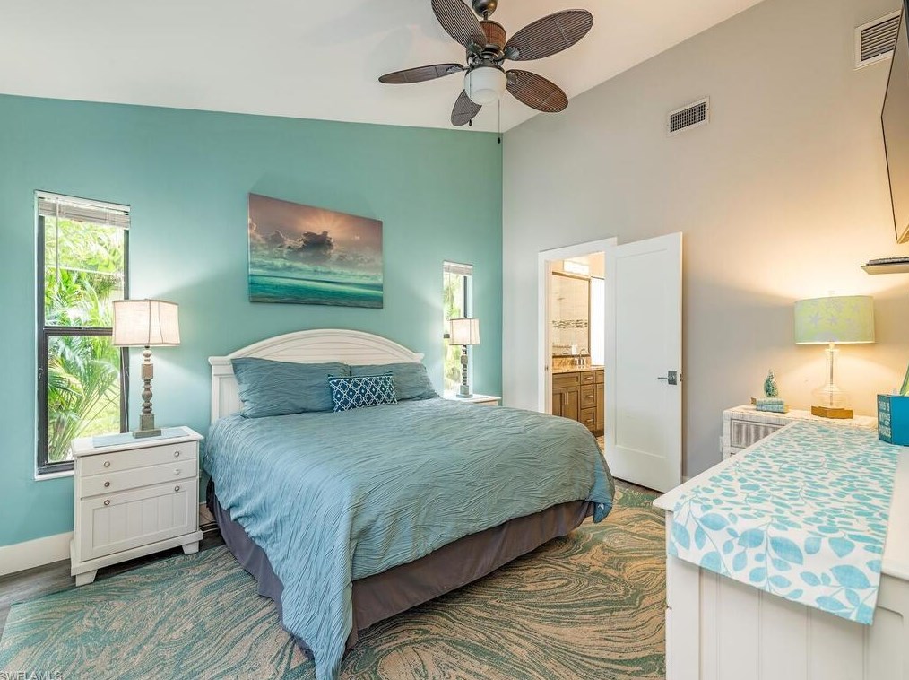 18013 Royal Tree Pkwy, Naples FL  34114-8941 exterior