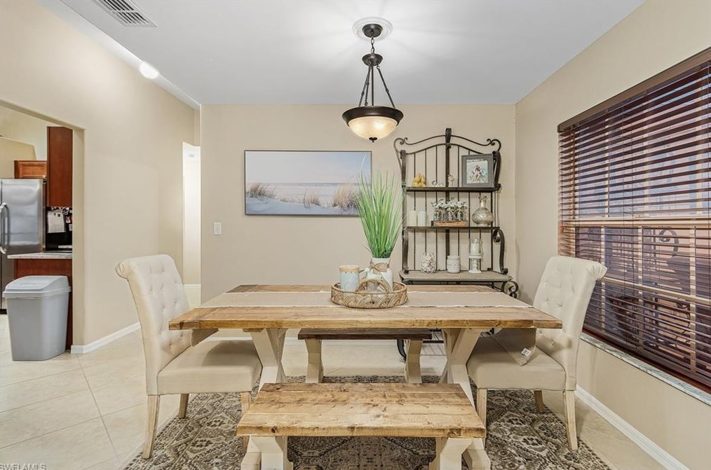 2022 31st Ter, Cape Coral FL  33914-4941 exterior