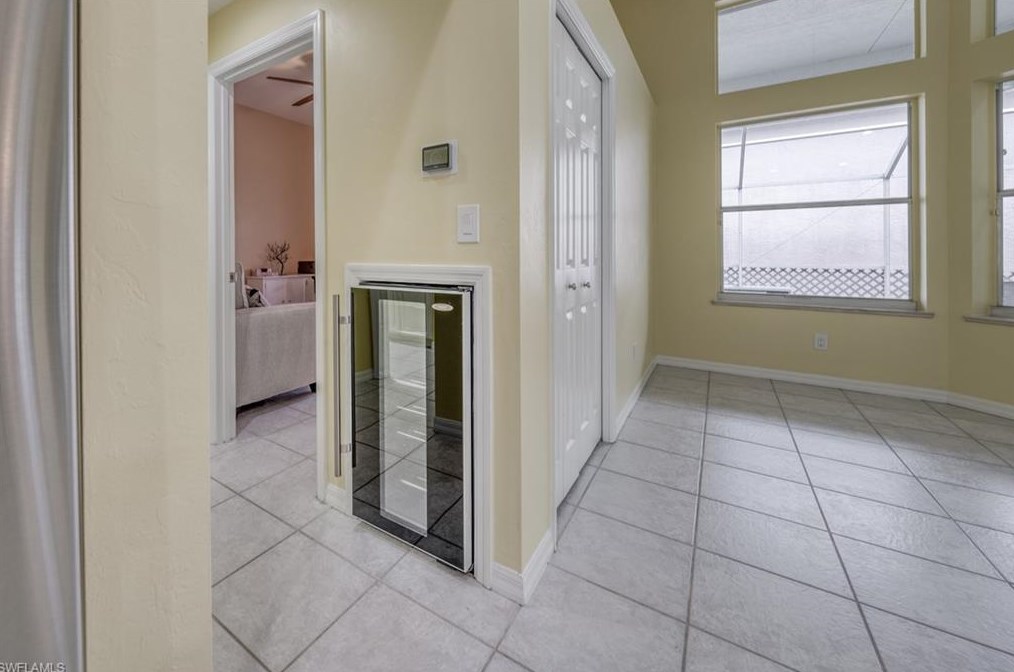 1088 Jardin Dr, Naples FL  34104-6613 exterior