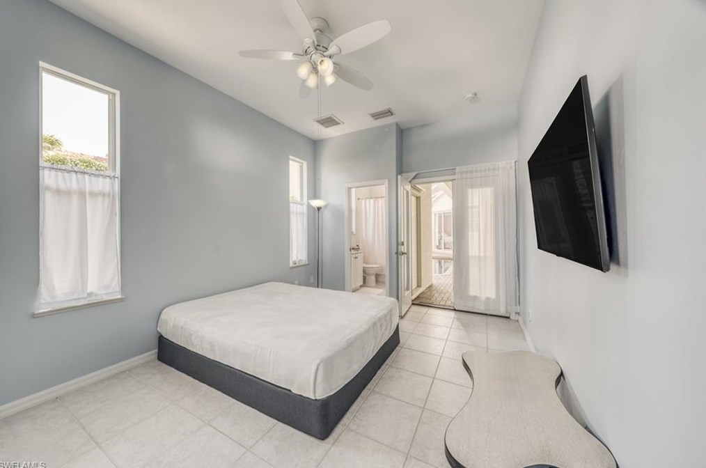 1088 Jardin Dr, Naples FL  34104-6613 exterior