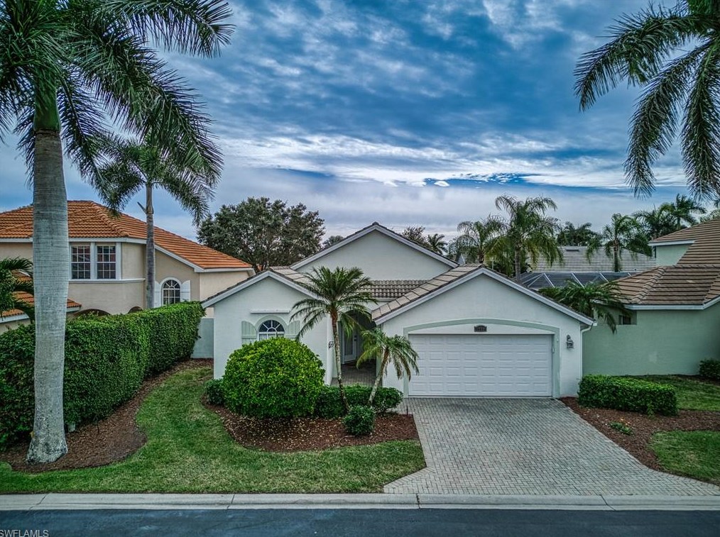 1088 Jardin Dr, Naples FL  34104-6613 exterior