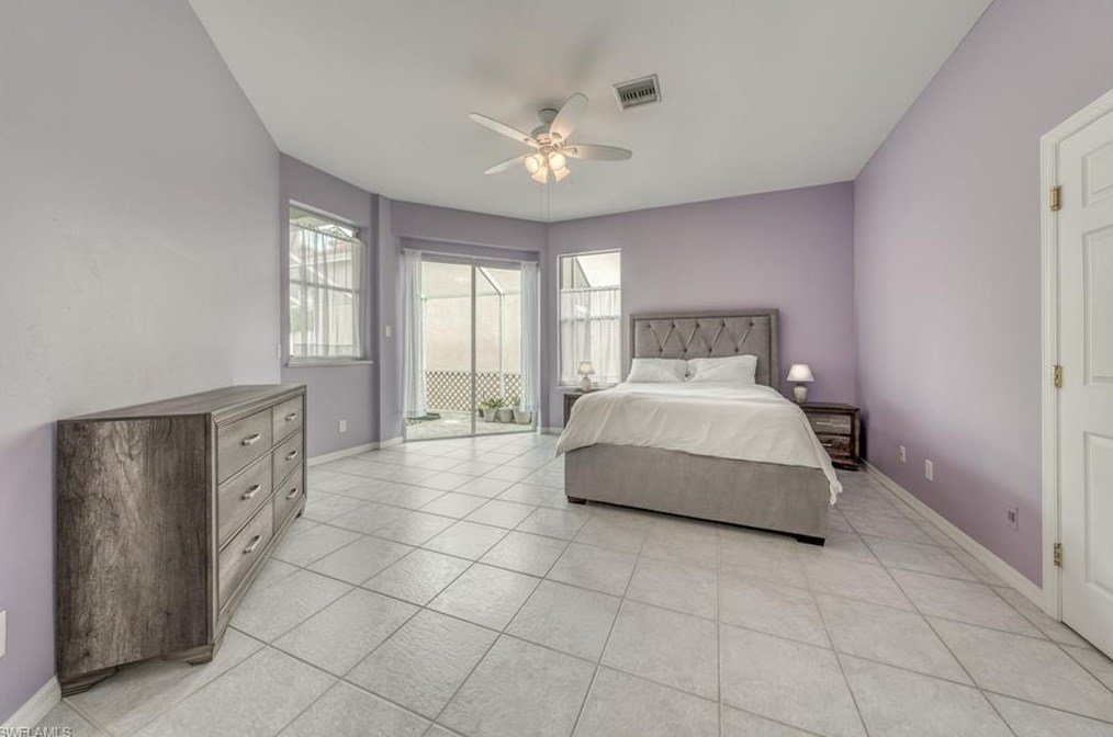 1088 Jardin Dr, Naples FL  34104-6613 exterior