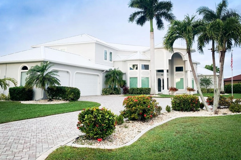 3916 Surfside Blvd, Cape Coral FL  33914-4815 exterior