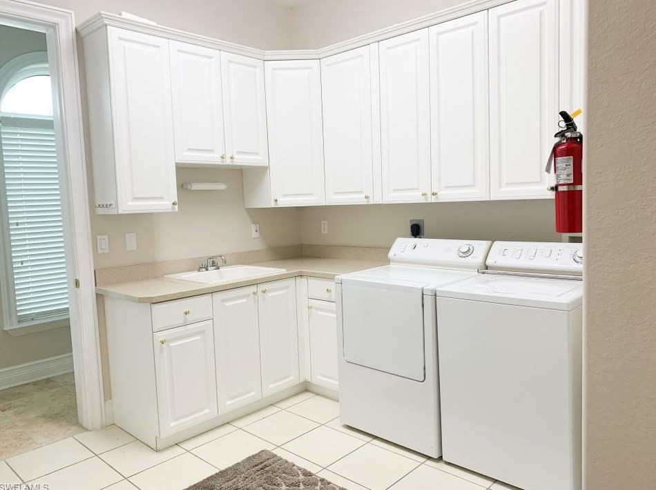 3916 Surfside Blvd, Cape Coral FL  33914-4815 exterior
