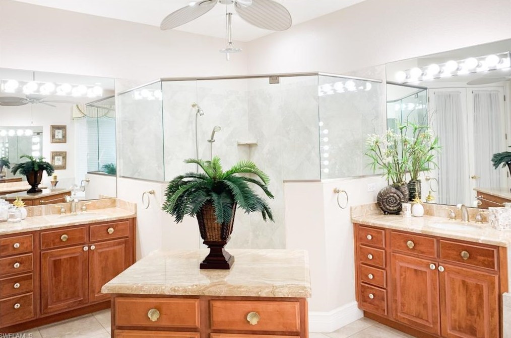 3916 Surfside Blvd, Cape Coral FL  33914-4815 exterior