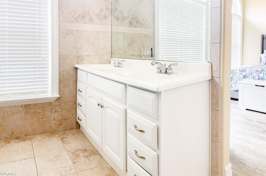 3916 Surfside Blvd, Cape Coral FL  33914-4815 exterior
