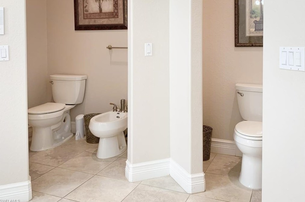 3916 Surfside Blvd, Cape Coral FL  33914-4815 exterior